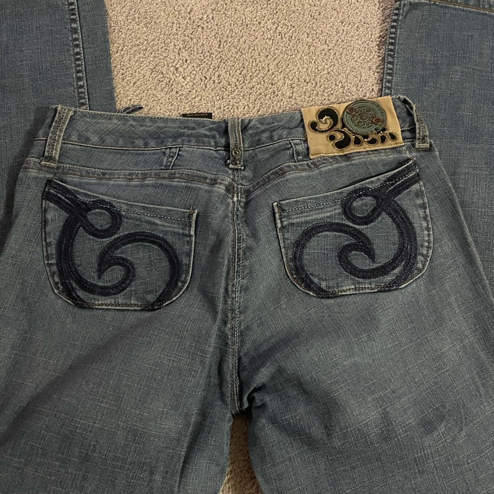 Women’s skinny jeans